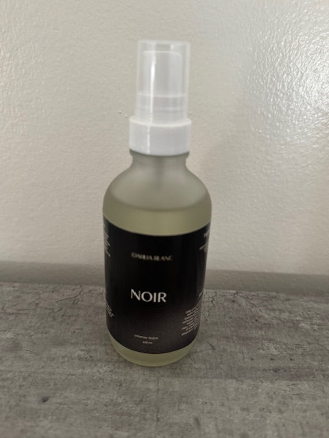 Noir room spray